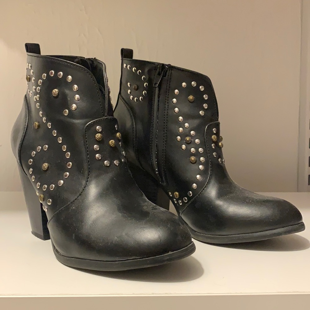 Black booties